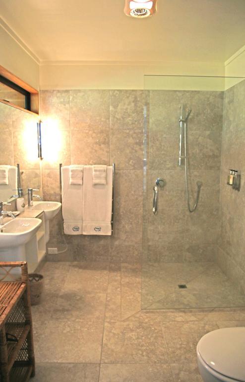 Twin Waters Lodge Collingwood Oda fotoğraf