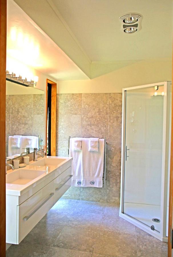 Twin Waters Lodge Collingwood Dış mekan fotoğraf